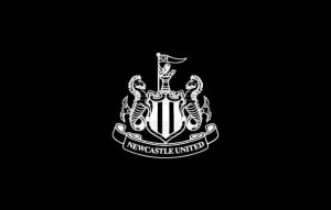 Newcastle United left-back Paul Dummett signs long-term deal
